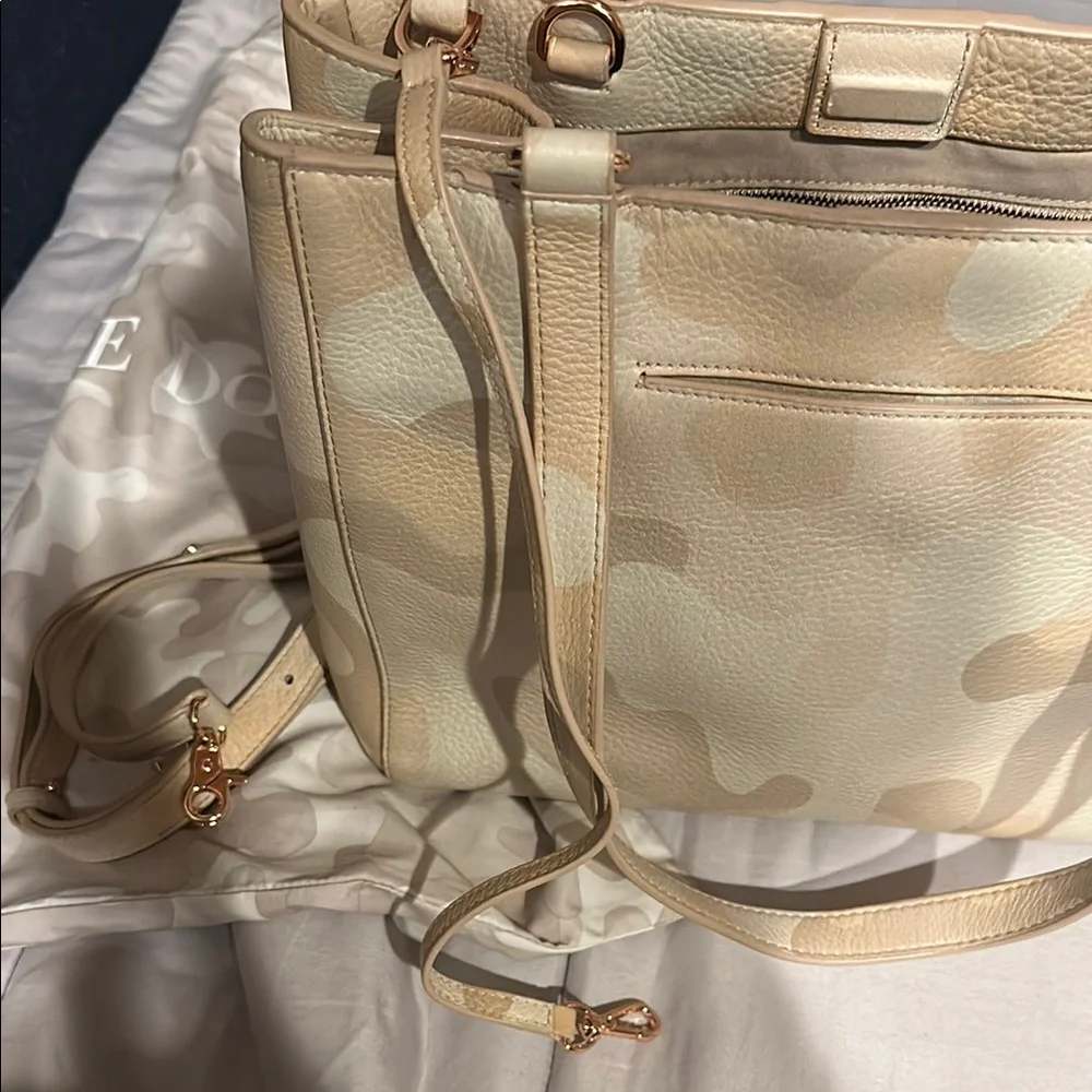 Beige and Tan Tote Bag - Picture 4 of 5